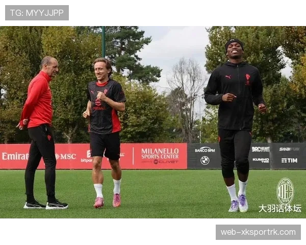 德布劳内 vs 伊涅斯塔：中场组织核心的战术角色与比赛影响力对比