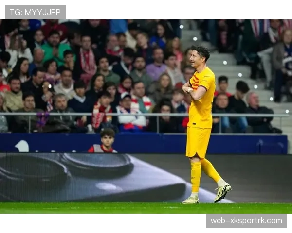 菲利克斯今天又换豪车了，这生活谁顶得住啊？